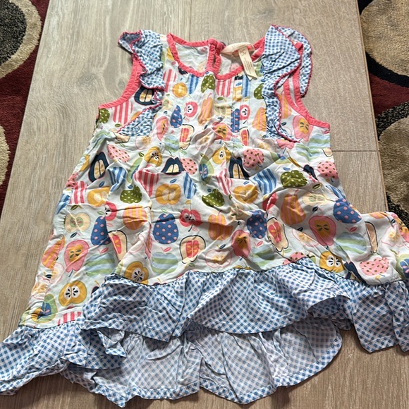 Flowy Tank - Picture 2 of 6